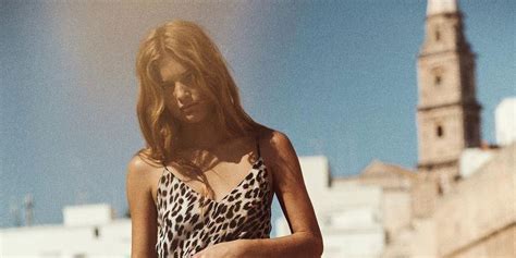 Zara lanza el conjunto estampado de leopardo definitivo porque .